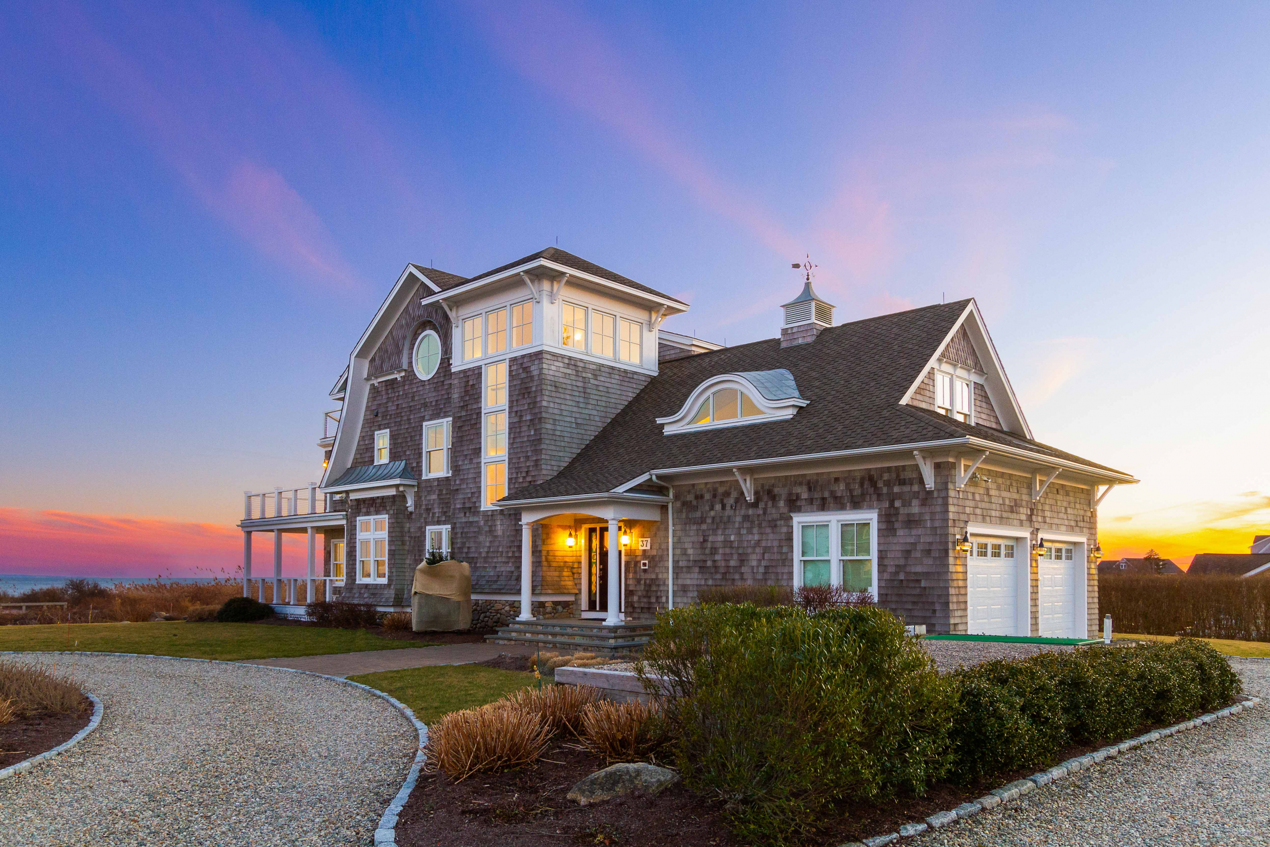 GREEN HILL BEACH HOME SELLS FOR $2,575,000, MARKING HIGHEST SALE IN SOUTH KINGSTOWN SINCE MARCH 2017*