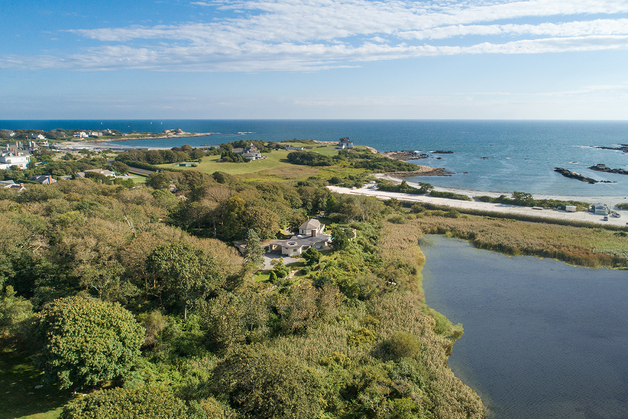 OCEAN AVENUE CONTEMPORARY SELLS FOR $4,450,000,  MARKING ONE OF THE TOP FIVE SALES IN NEWPORT THIS YEAR*