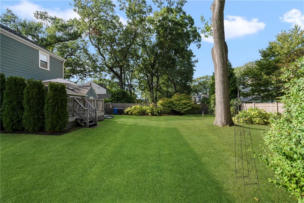 30 Bretton Woods Drive, Cranston, RI 02920 MLS 1264416 Lila Delman