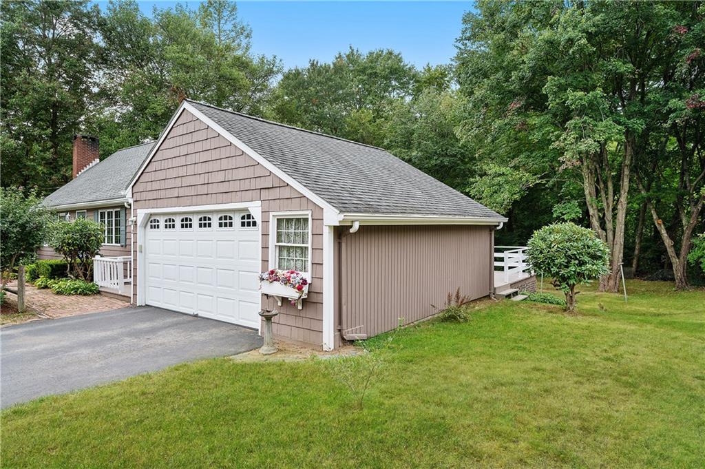 12 Rosewood Lane, Cumberland, RI 02864 MLS 1264997 Lila Delman