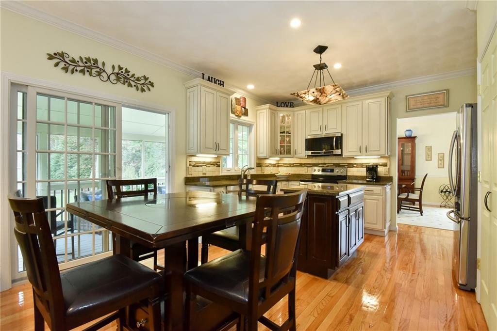 213 Orchard Woods Drive, North Kingstown