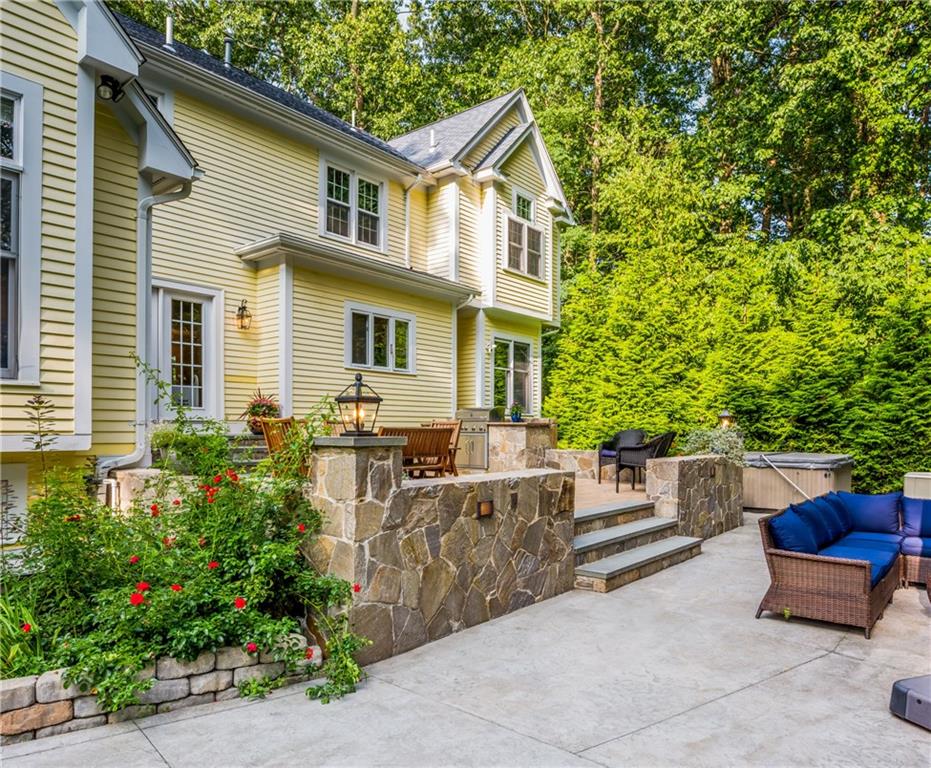 11 Howland Farm Road, East Greenwich, RI 02818 MLS 1266021 Lila Delman