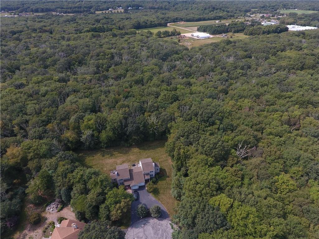 65 Little Woods Path, South Kingstown