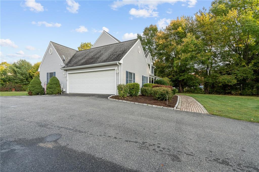 1 Strawberry Lane, Warren, RI 02885 MLS 1265663 Lila Delman