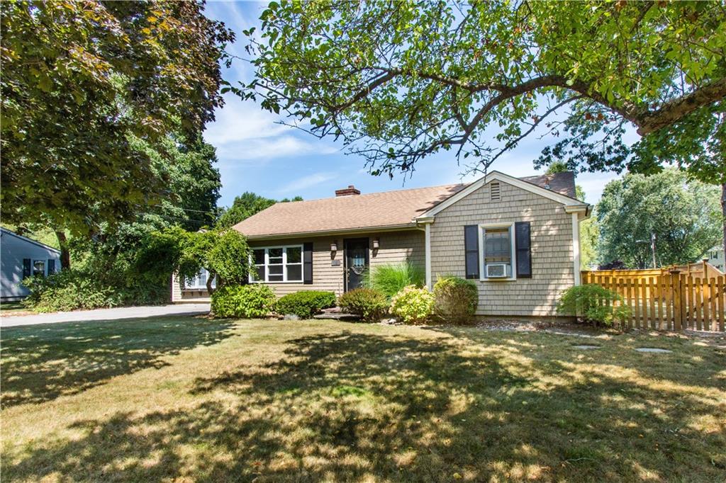 130 Essex Road, North Kingstown