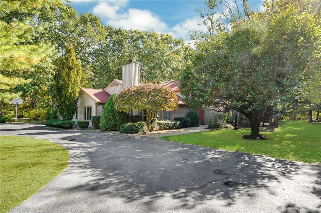 2 Spinnaker Drive, Barrington