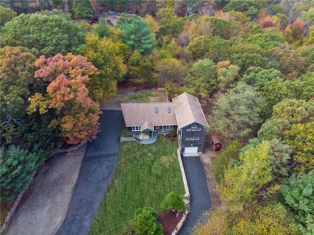 127 Bates Trail, West Greenwich