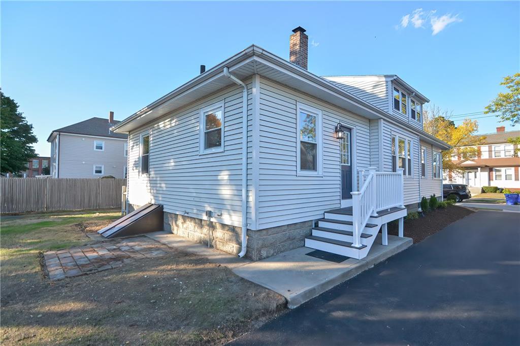 63 Grosvenor Avenue, East Providence, RI 02914 MLS 1267524 Lila Delman