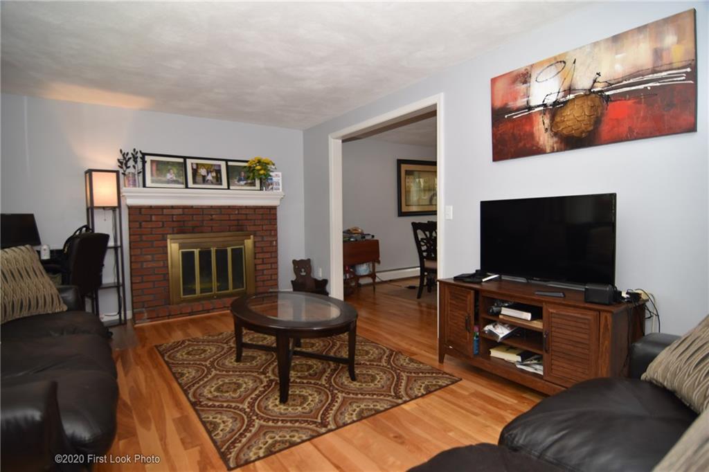 25 Hope Hill Terrace, Cranston, RI 02921 MLS 1267551 Lila Delman