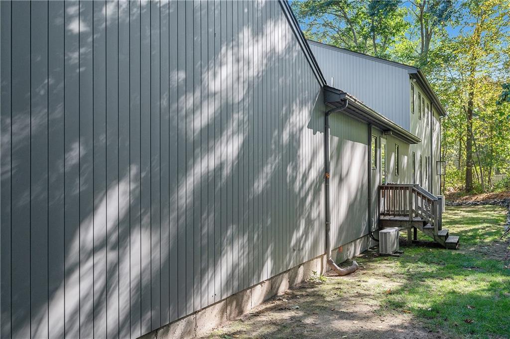 42 Green Meadow Lane, Cumberland, RI 02864 MLS 1267629 Lila Delman