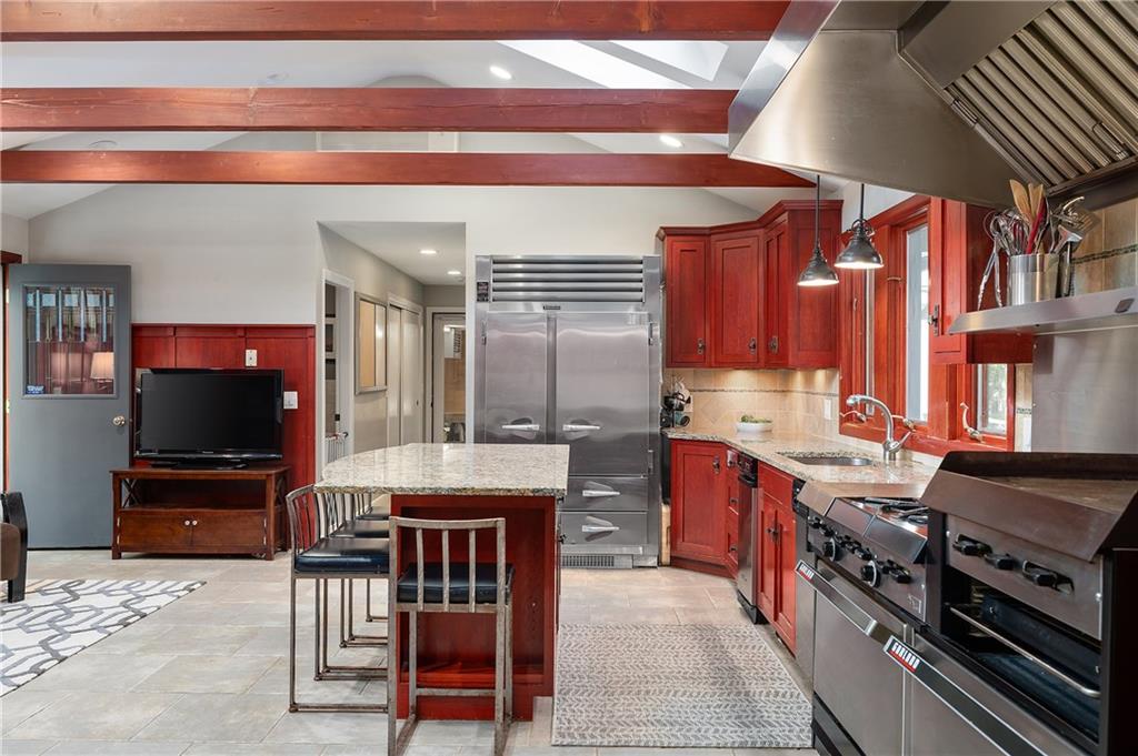 42 Green Meadow Lane, Cumberland, RI 02864 MLS 1267629 Lila Delman