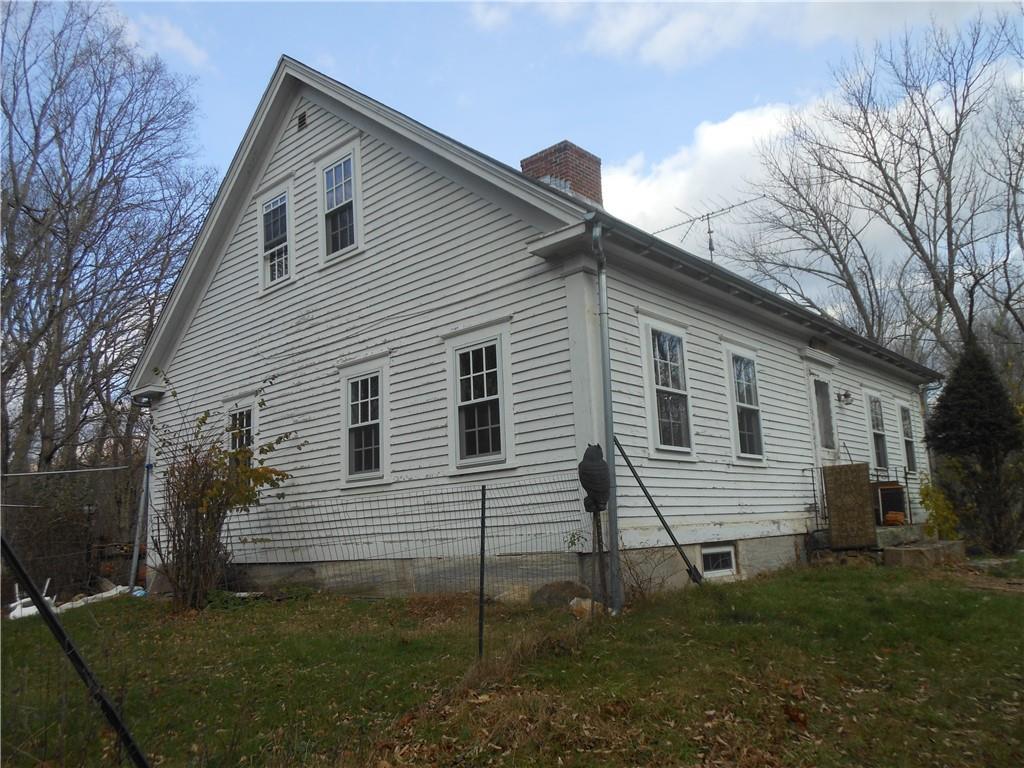 89 East Killingly Road, Foster