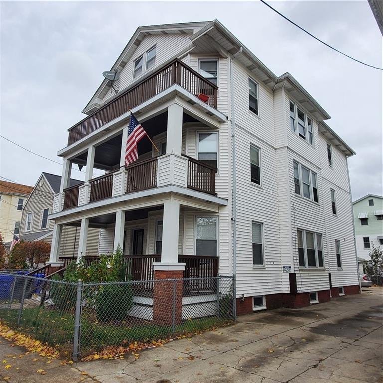 61 Pembroke Avenue, Providence