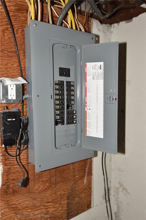 101 Circuit Drive Warwick Ri 028 Mls Lila Delman