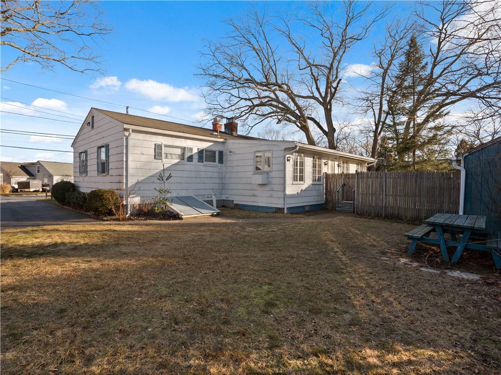 905 Bullocks Point Avenue, East Providence, RI 02915 | MLS #1273820 ...