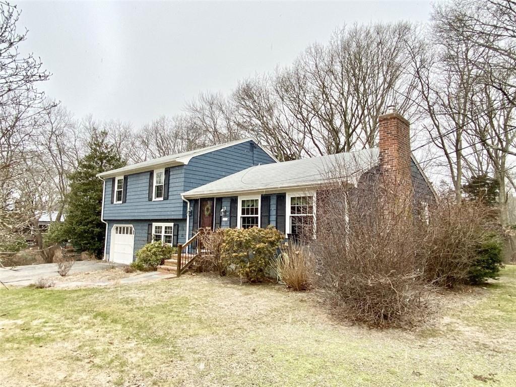 156 Briarbrook Drive, North Kingstown