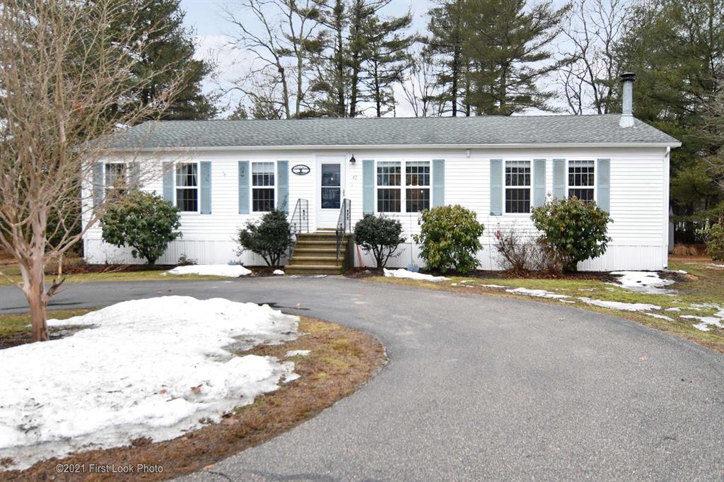 40 Quiet Way, South Kingstown
