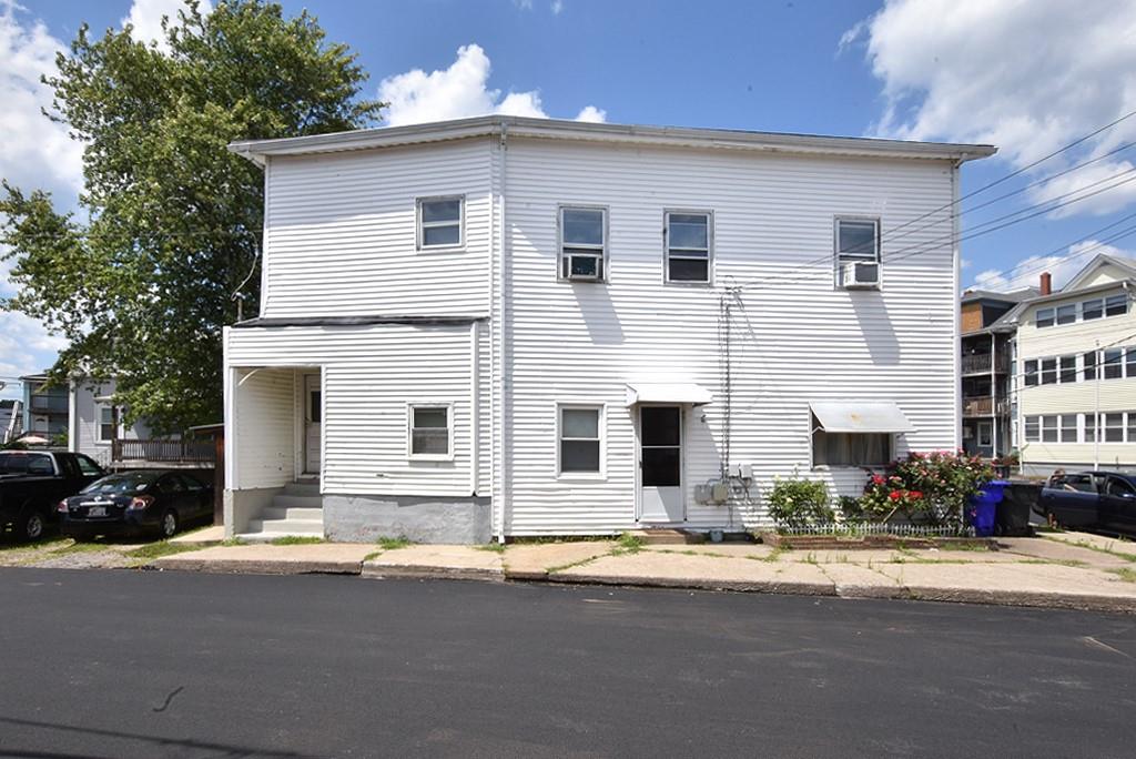 32 Crawford Street West Warwick Ri 023 Mls Lila Delman