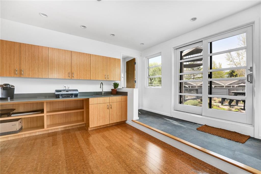 5 Clinton Avenue, Jamestown, RI 02835 MLS 1279628 Lila Delman