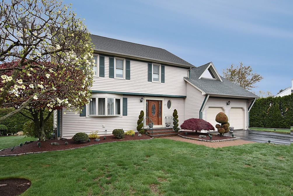 45 Alpine Estates Drive, Cranston, RI 02921 MLS 1280126 Lila Delman