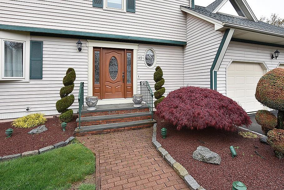 45 Alpine Estates Drive, Cranston, RI 02921 MLS 1280126 Lila Delman