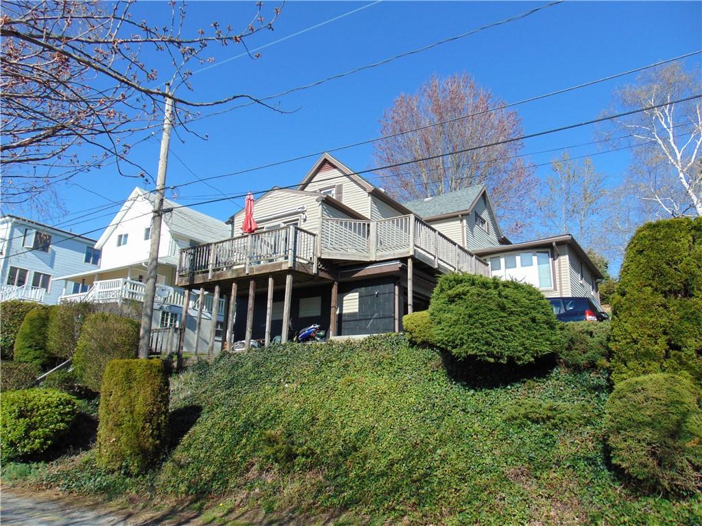 286 Riverside Drive, Tiverton