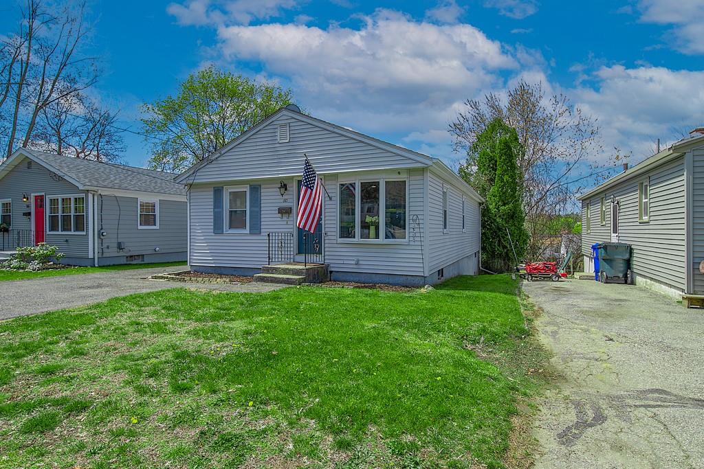 60 Sunset Avenue, North Providence, RI 02911 | MLS #1281010 | Lila Delman