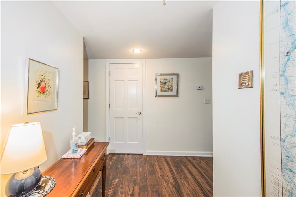 53 Conanicus Avenue, Unit#3f, Jamestown