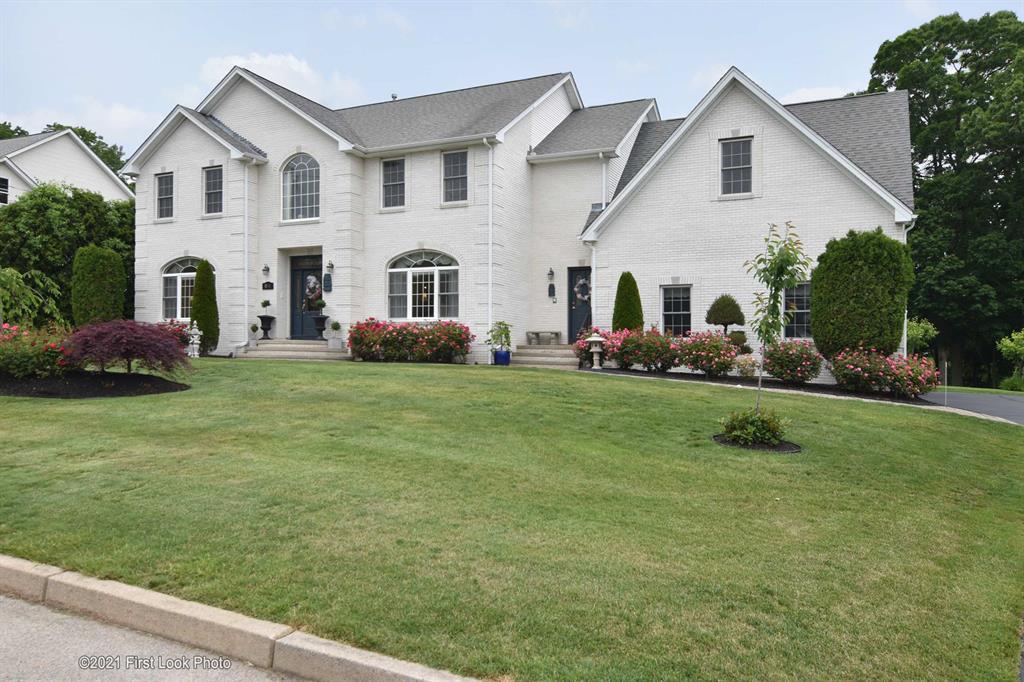 64 Red Hawk Drive, Cranston, RI 02921 MLS 1282532 Lila Delman