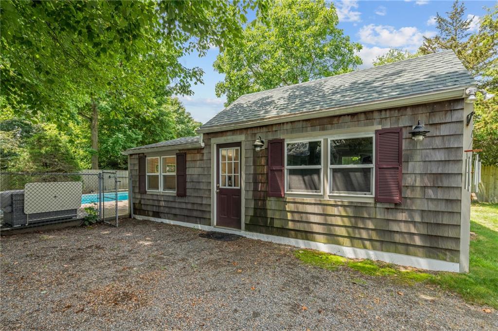 201 Lakedell Drive, Warwick, RI 02818 MLS 1283199 Lila Delman