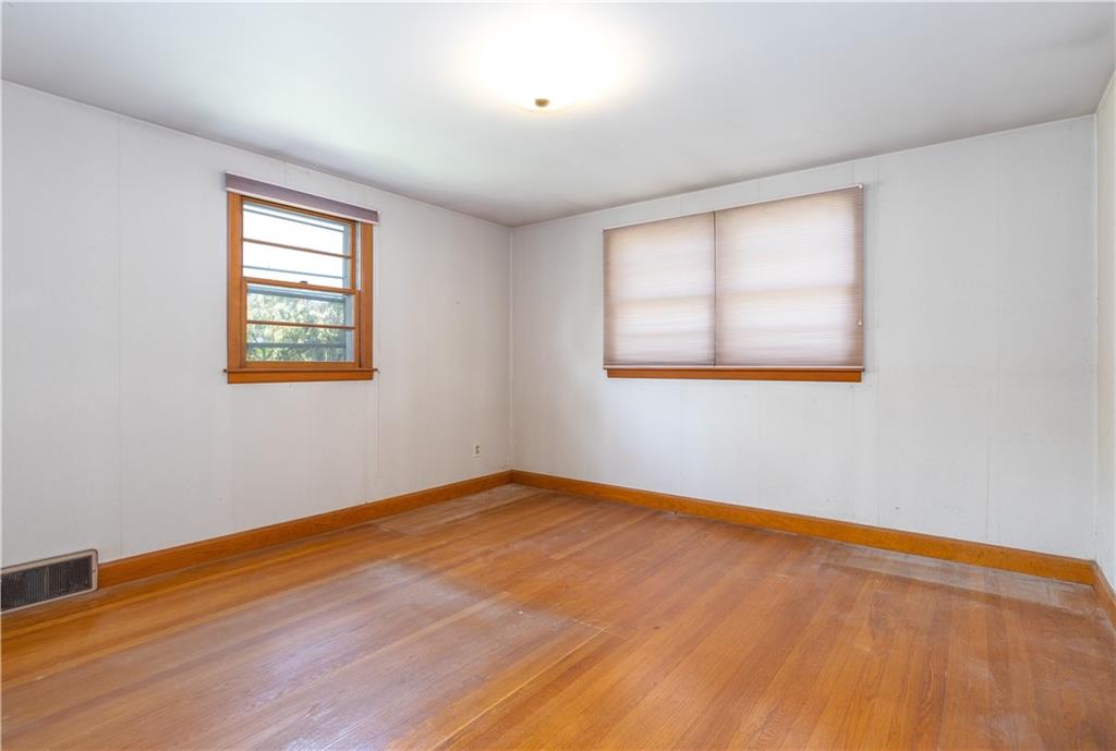 34 Cliffside Drive, Cranston, RI 02920 MLS 1283282 Lila Delman