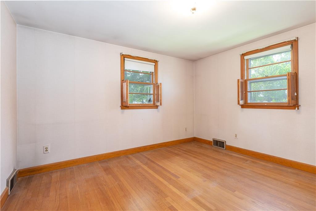 34 Cliffside Drive, Cranston, RI 02920 MLS 1283282 Lila Delman