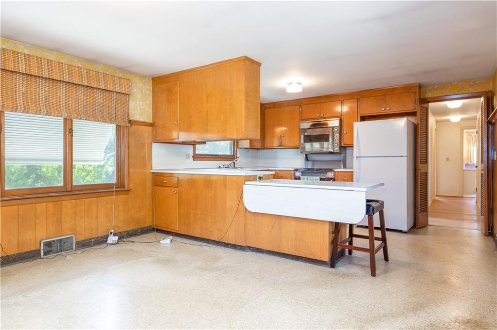 34 Cliffside Drive, Cranston, RI 02920 MLS 1283282 Lila Delman