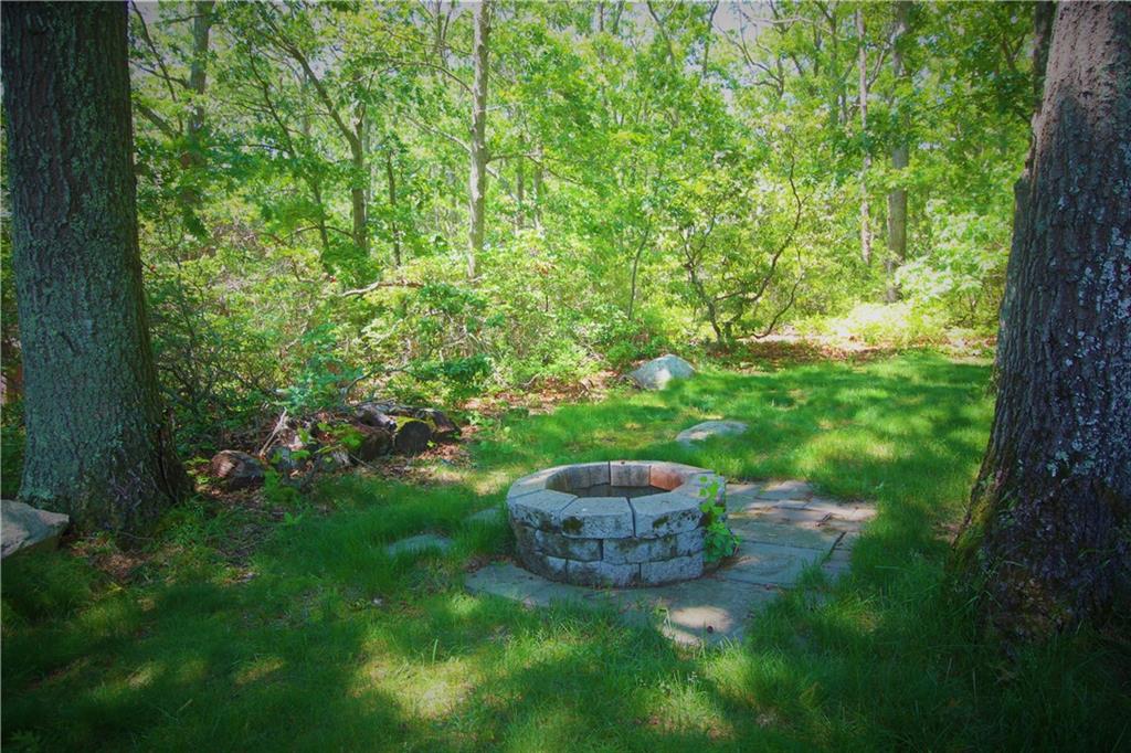 214 King's Ridge Road, South Kingstown