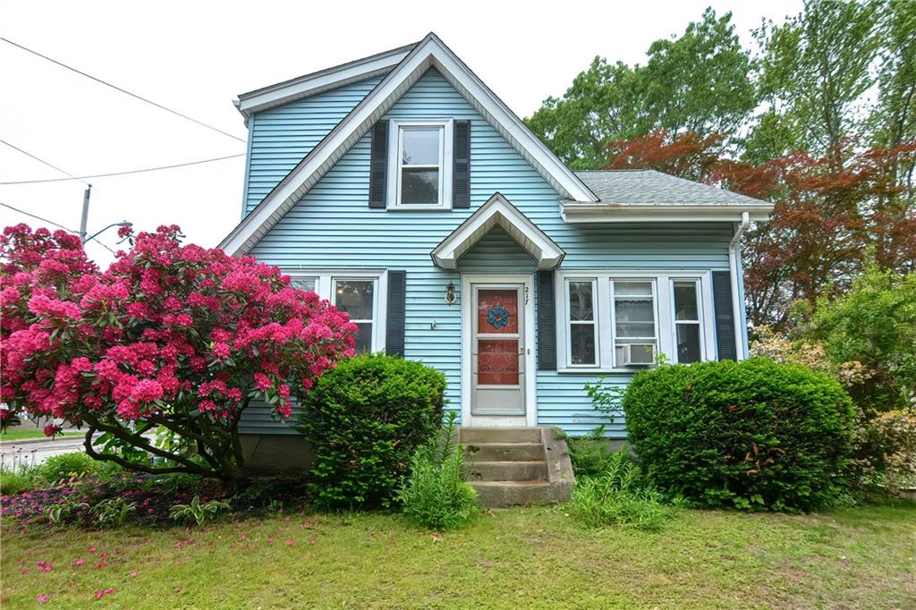 217 Pawtucket Avenue, East Providence, RI 02916 MLS 1284635 Lila