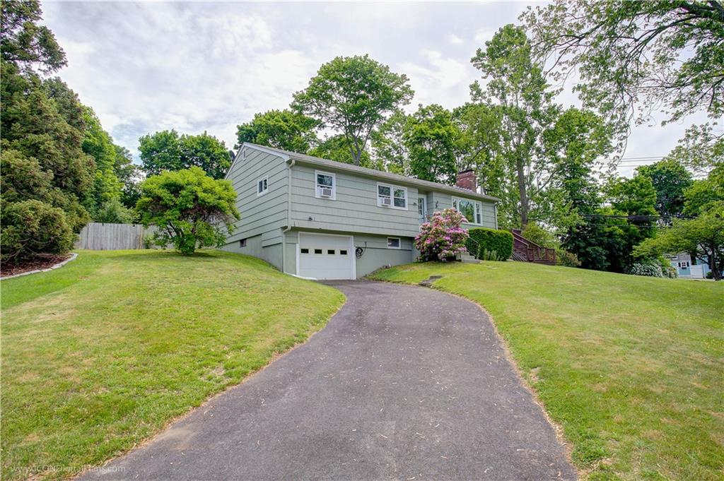 17 Concord Drive, Middletown