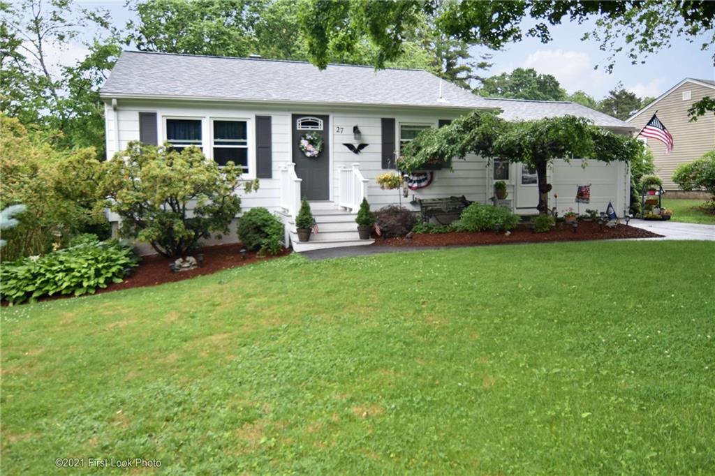 27 Broadview Avenue, Cumberland, RI 02864 MLS 1286182 Lila Delman