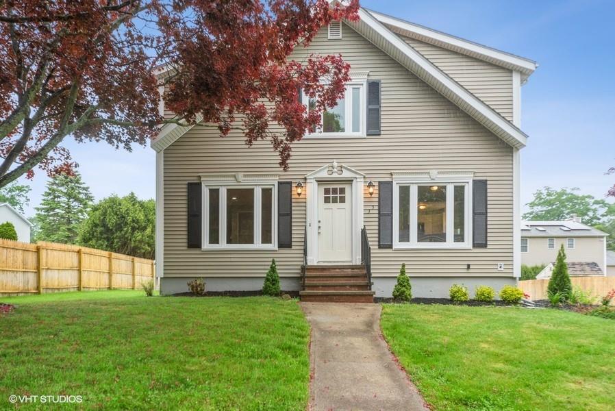 35 Seminole Trail, Cranston, RI 02921 MLS 1286632 Lila Delman