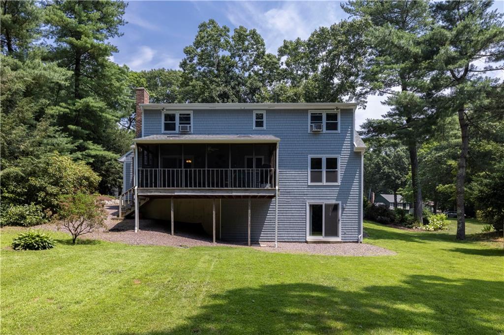 140 Dana Road, North Kingstown