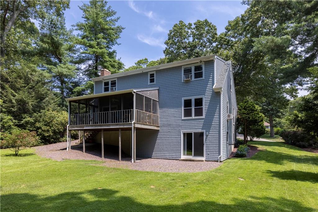 140 Dana Road, North Kingstown