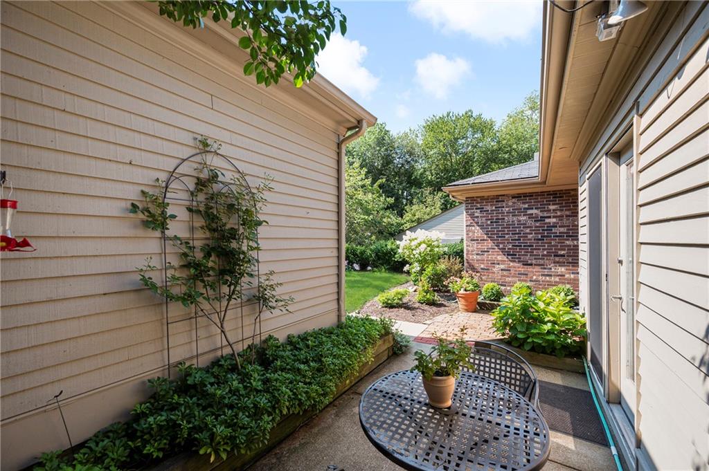 103 Pine Glen Drive, East Greenwich, RI 02818 MLS 1287347 Lila Delman