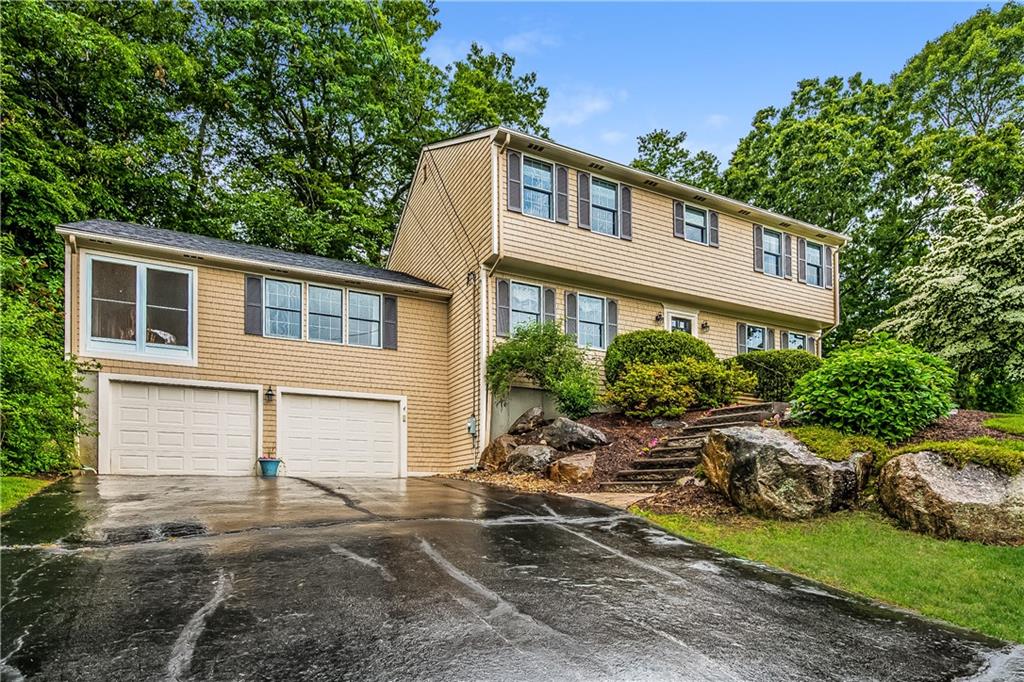 35 Stone Hill Drive, North Kingstown