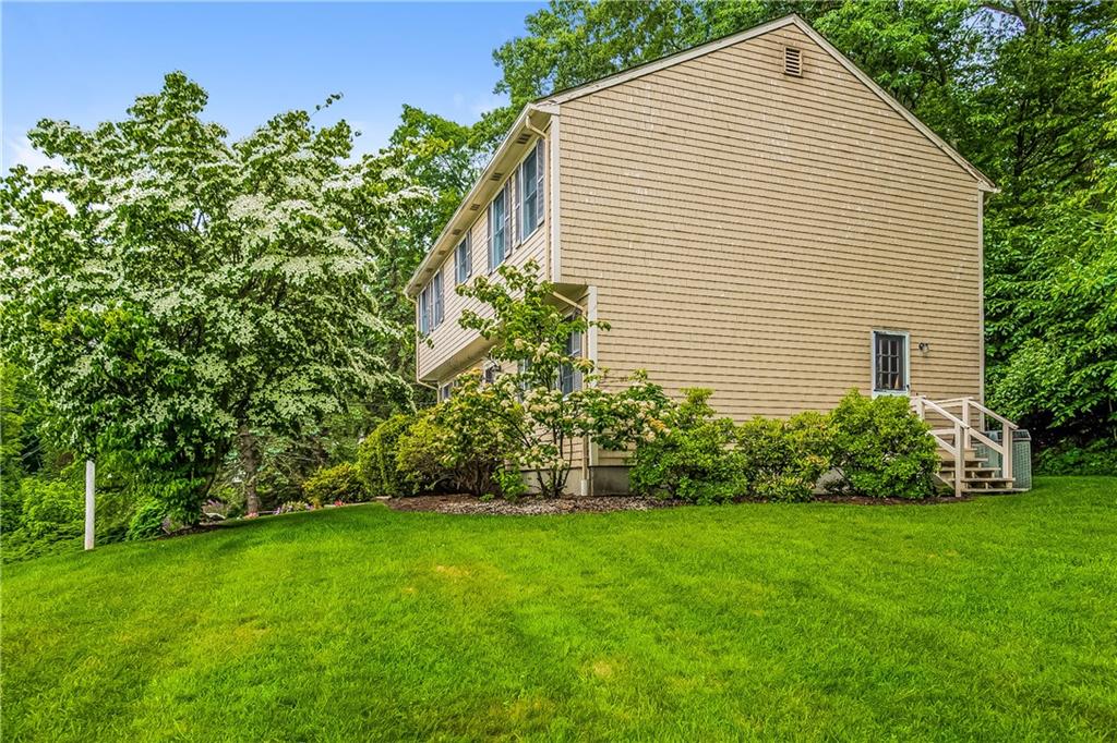 35 Stone Hill Drive, North Kingstown