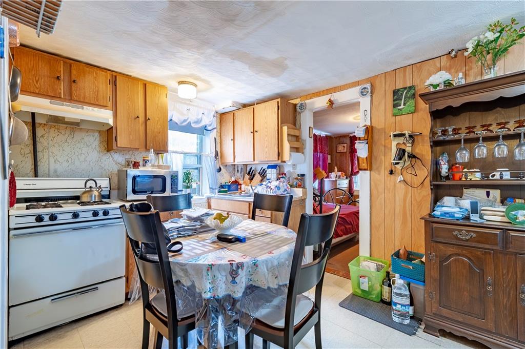 345 Pleasant Street, Pawtucket, RI 02860 MLS 1287874 Lila Delman