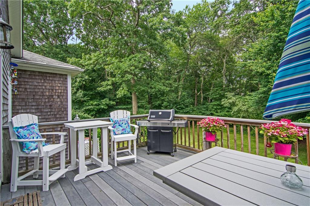 396 Congdon Drive, South Kingstown