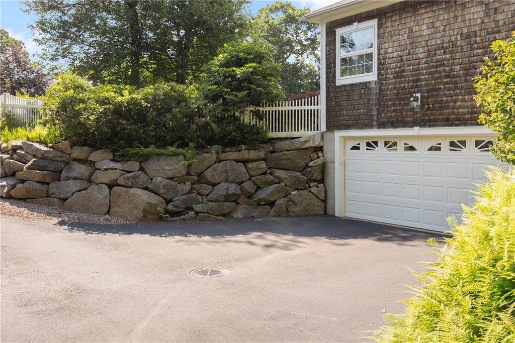 396 Congdon Drive, South Kingstown