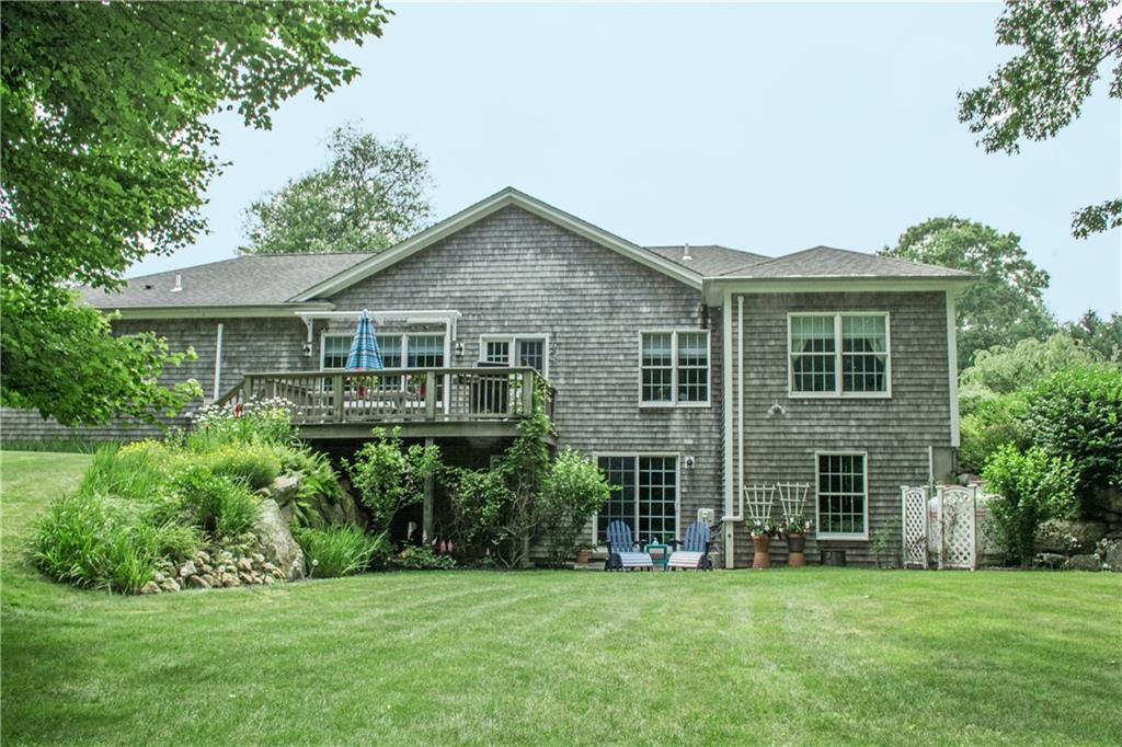 396 Congdon Drive, South Kingstown