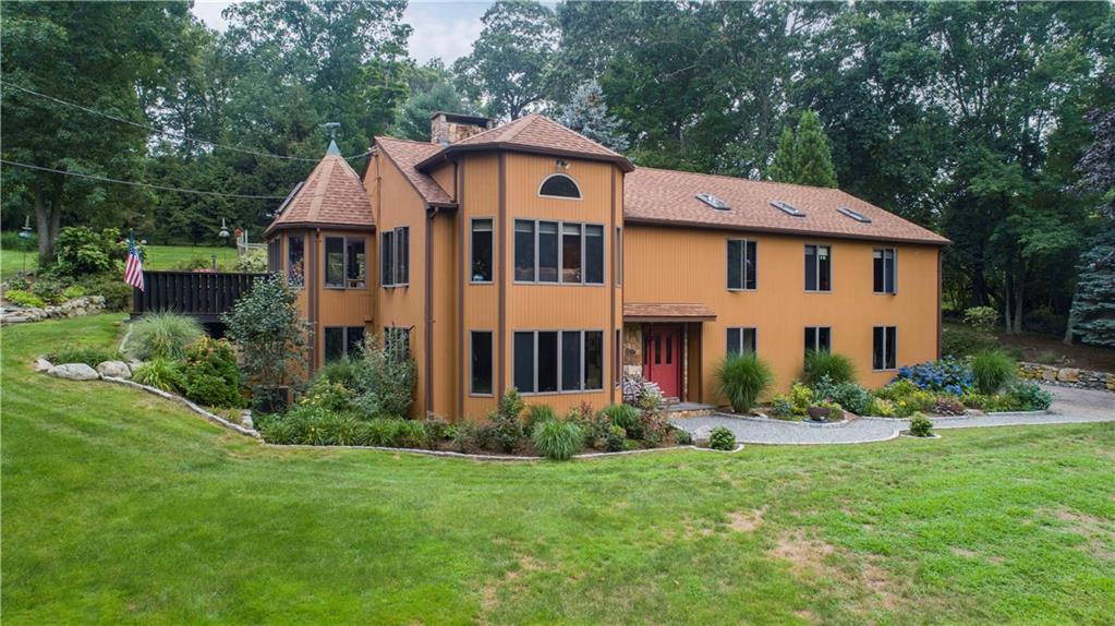 221 River Road, North Kingstown