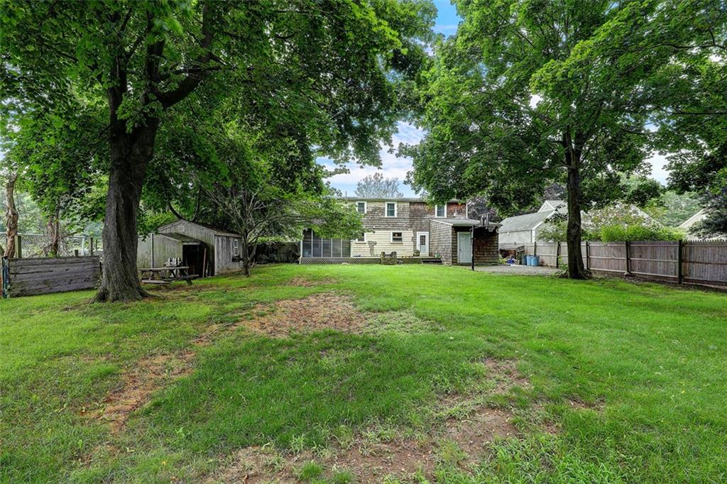 137 Middle Highway, Barrington, RI 02806 MLS 1288388 Lila Delman