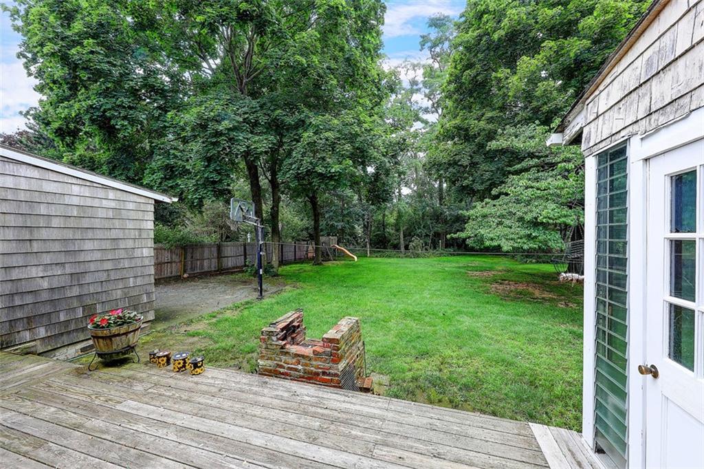 137 Middle Highway, Barrington, RI 02806 MLS 1288388 Lila Delman